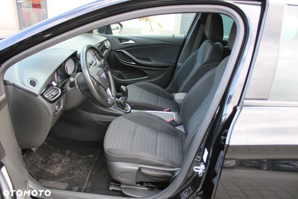 Opel Astra - 17
