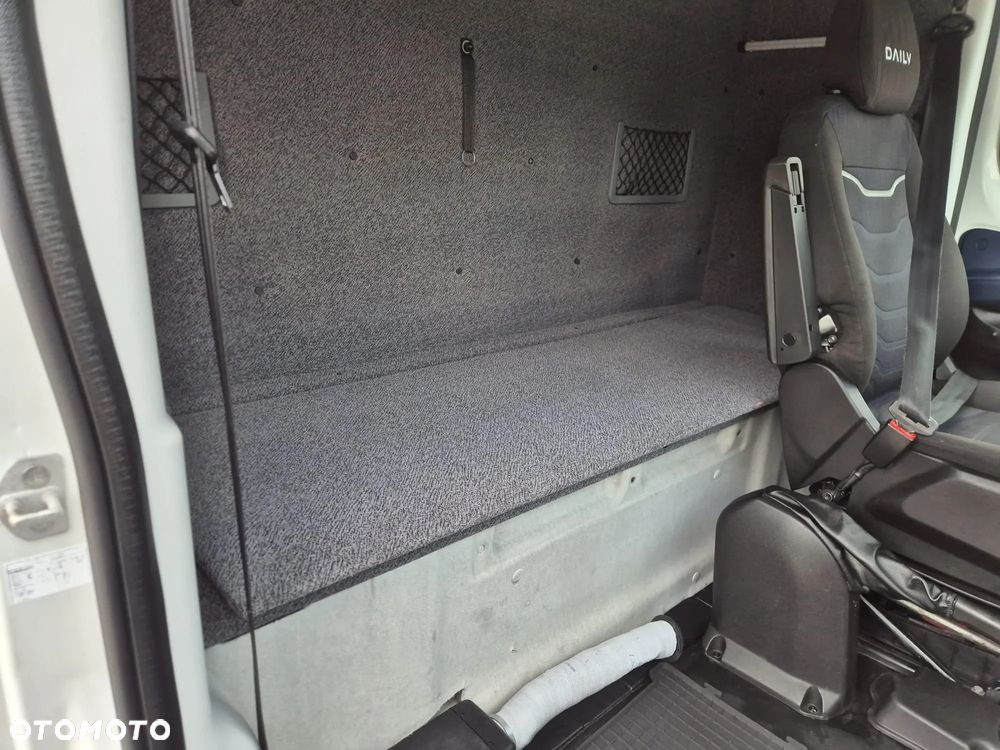 Iveco Daily 3,0 L❗35S18❗Kontener 8EP❗Winda 750KG❗HI-MATIC - 14