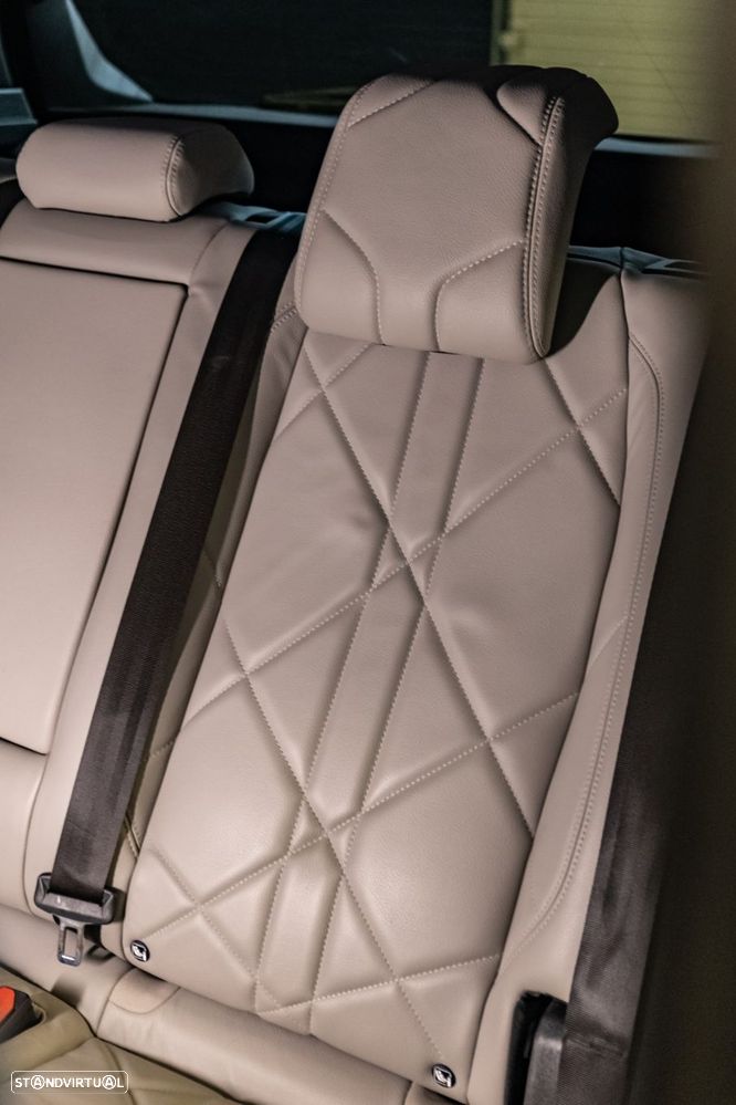 DS DS7 Crossback - 18