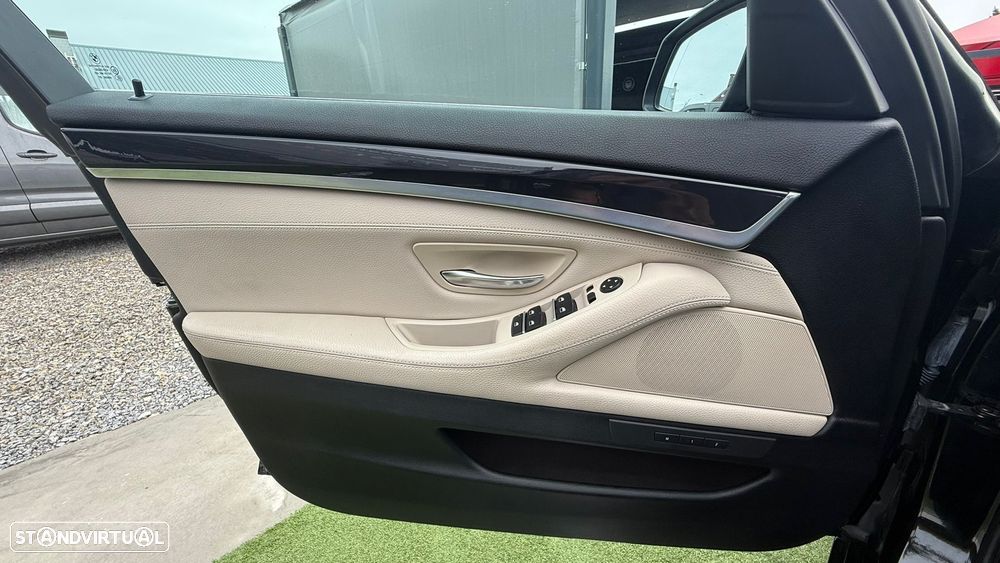 BMW 530 d xDrive Line Luxury Auto - 54