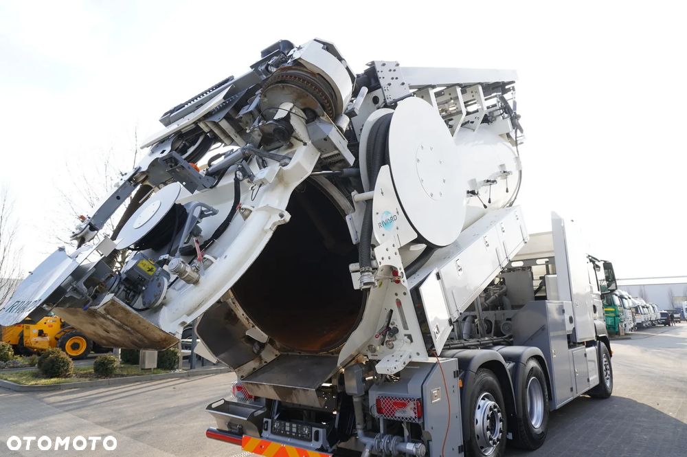 MAN TGS 26.360 E6 / Zabudowa WUKO Rivard 18 m3 / 180 tys. km / oś skrętna - 19