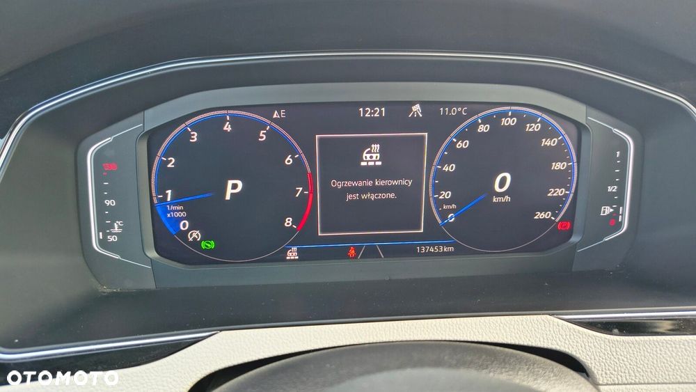 Volkswagen Passat - 16