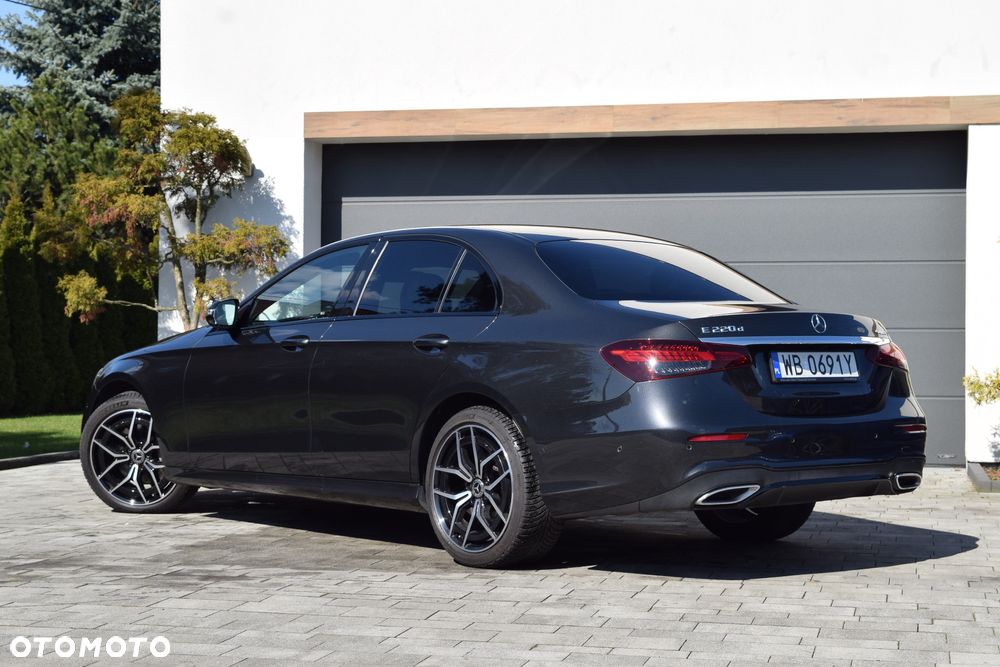 Mercedes-Benz Klasa E 220 d 4-Matic AMG - 38