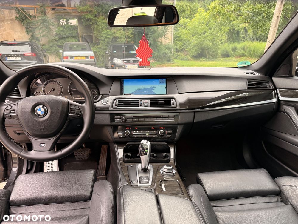 BMW Seria 5 525d - 20