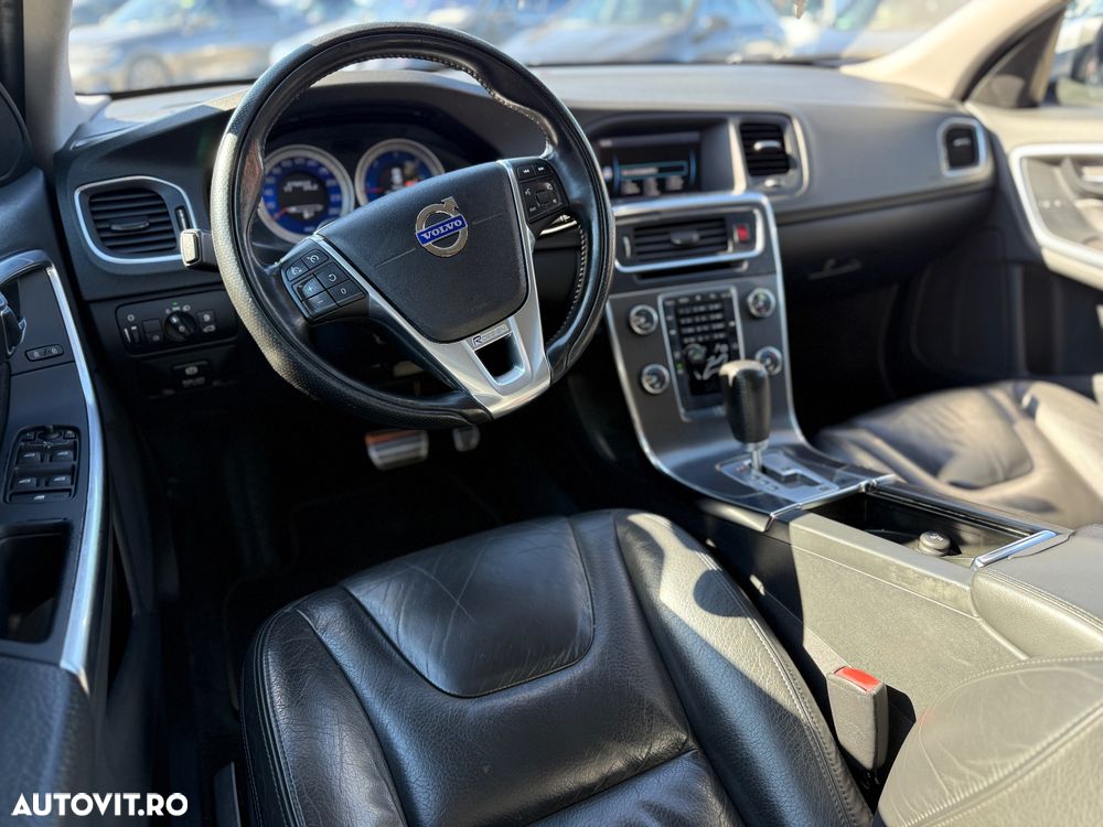 Volvo S60 D2 Geartronic RDesign - 4