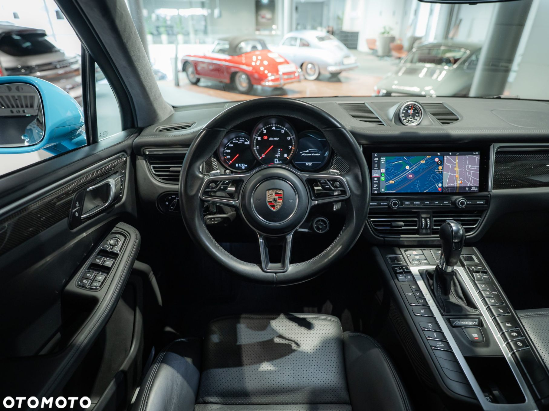 Porsche Macan Turbo - 25