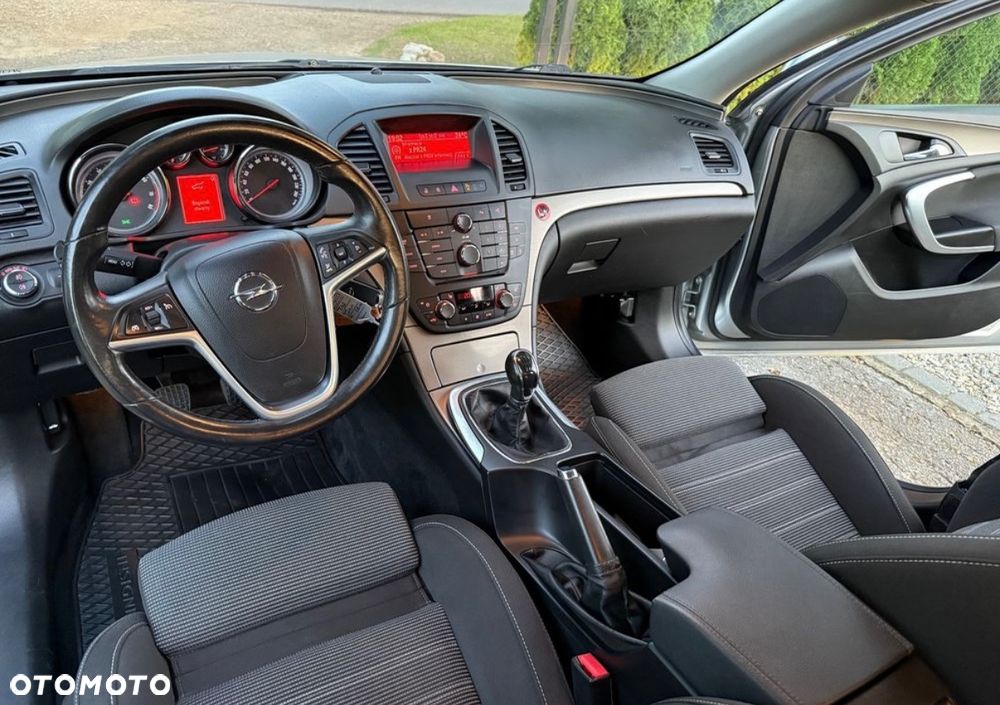 Opel Insignia - 19
