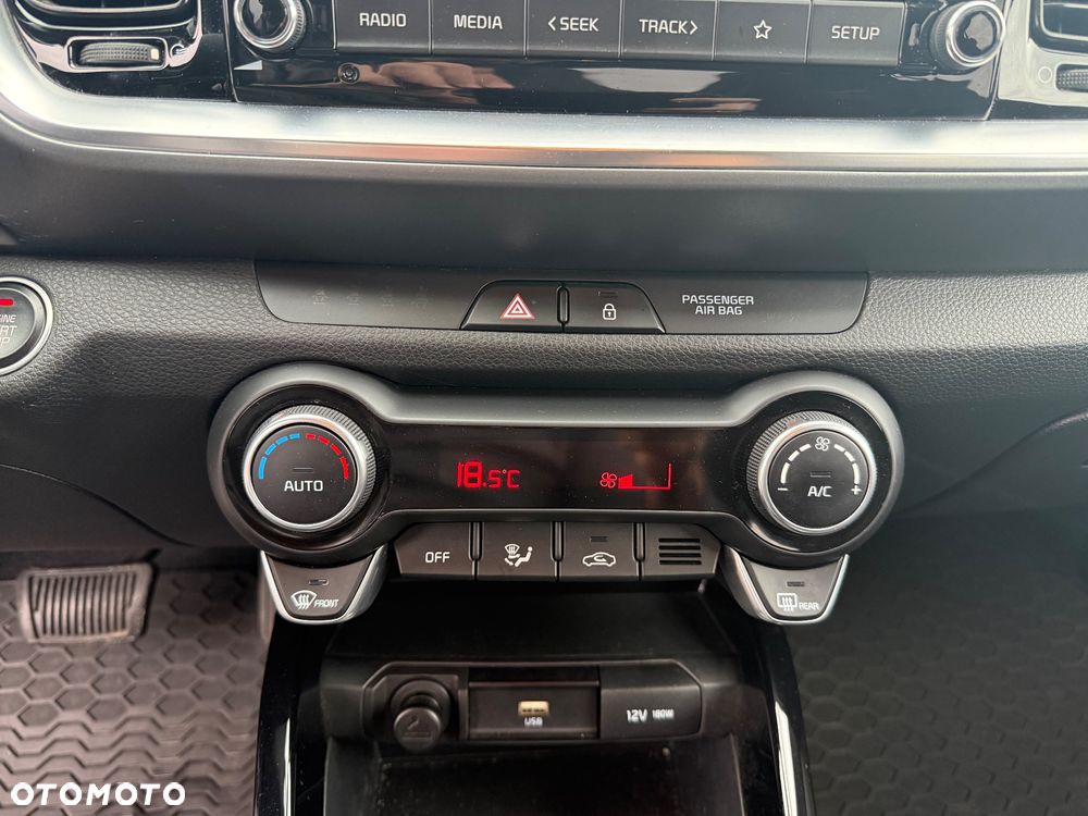 Kia Stonic 1.0 T-GDI L Business Line DCT - 18