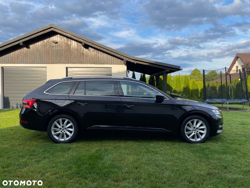 Skoda Superb 2.0 TDI SCR 4x4 Style DSG - 5