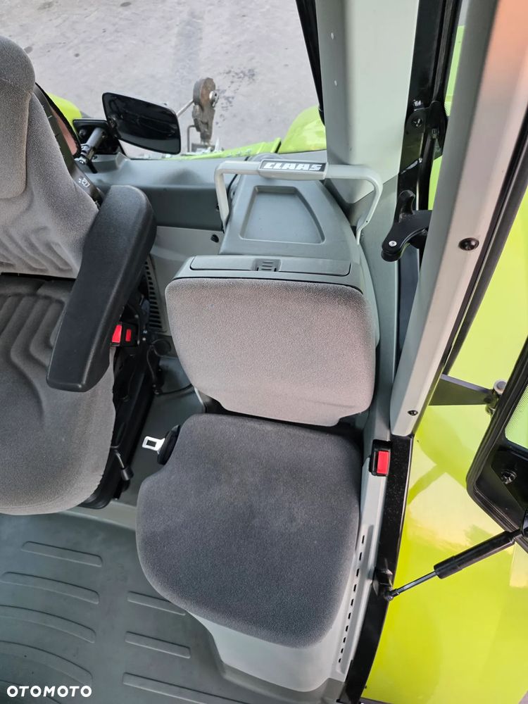 Claas Arion 650 Cebis - 9