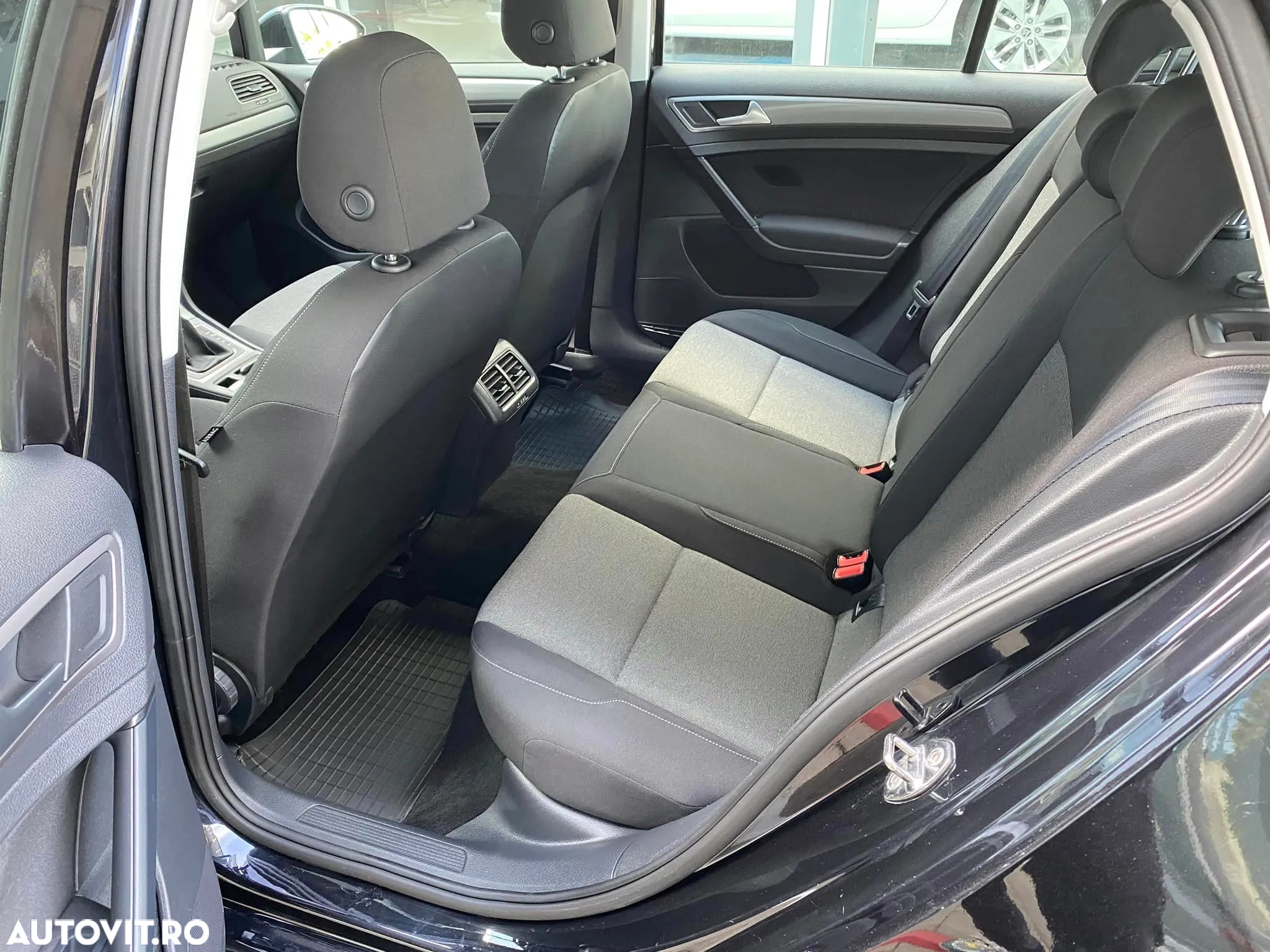 Volkswagen Golf 1.2 TSI Comfortline - 9