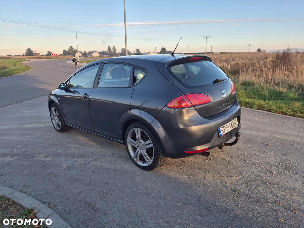 Seat Leon 2008 photo 5