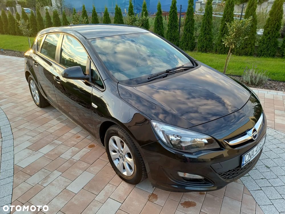 Opel Astra 1.4 Turbo Style - 4