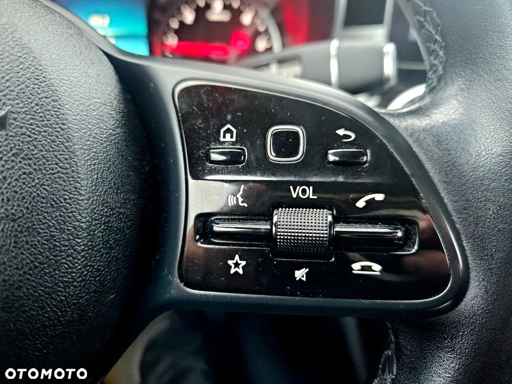 Mercedes-Benz Klasa C 220 d 4MATIC 9G-TRONIC - 33