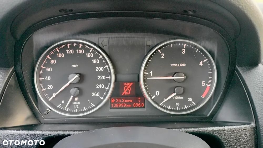 BMW X1 sDrive18d - 10