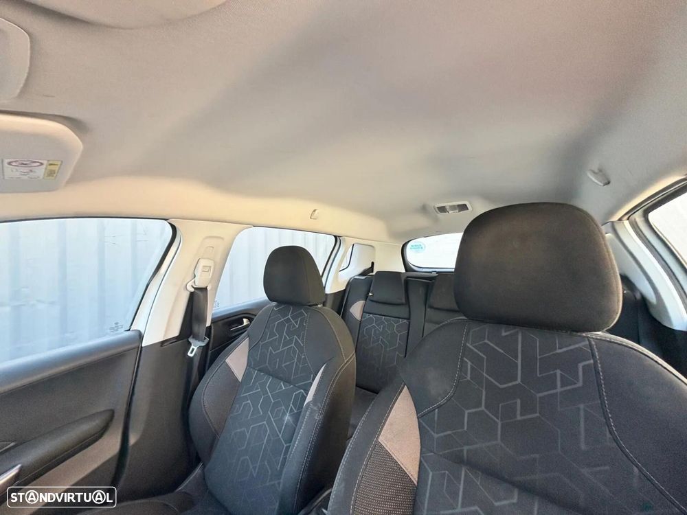 Peugeot 2008 - 7