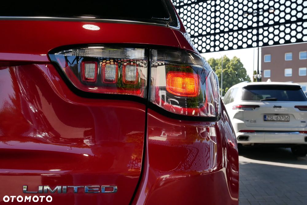 Jeep Compass - 37