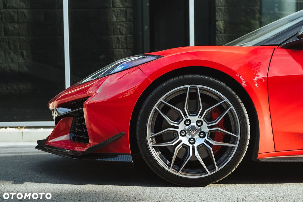 Chevrolet Corvette - 7