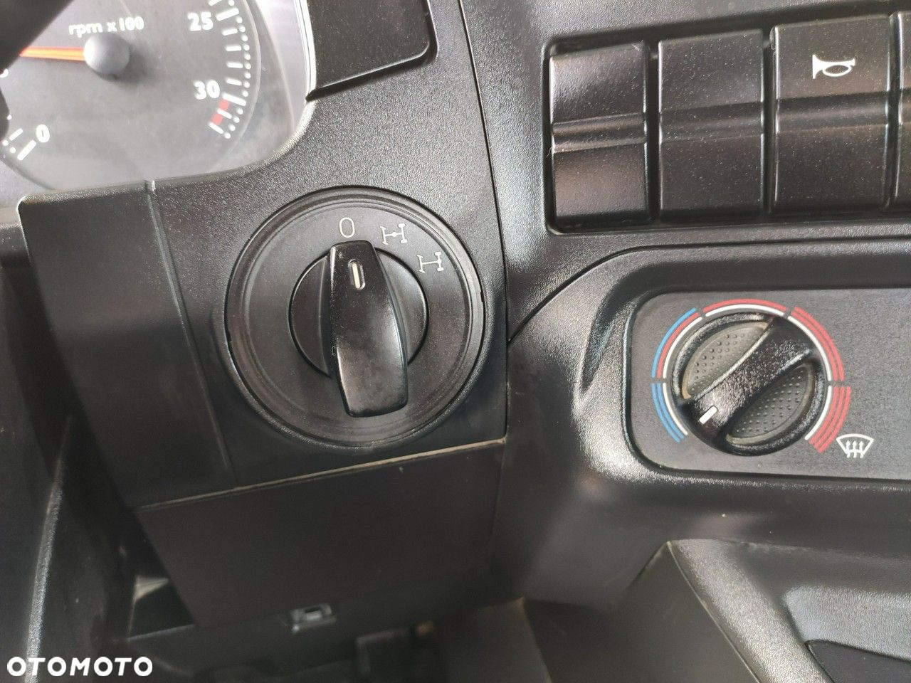 Iveco Trakker 360 EEV Manual 6x4 Wywrot 3-stronny Hydroburta Bok i Tył - 37