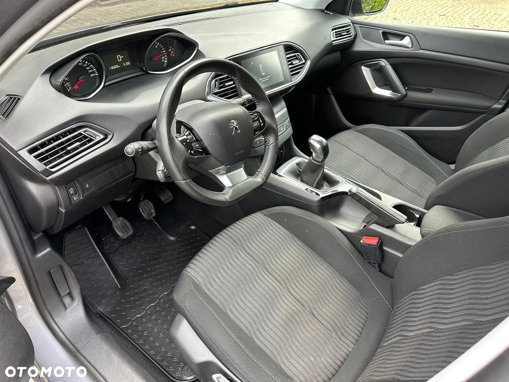 Peugeot 308 HDi FAP 90 Active - 5