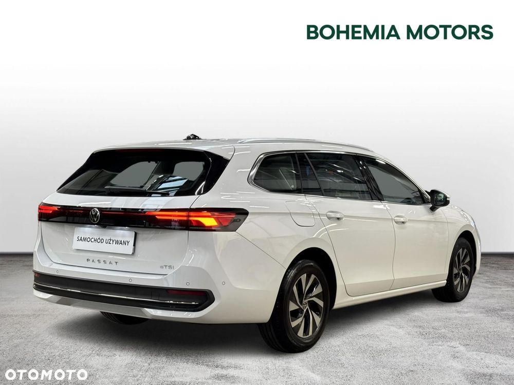 Volkswagen Passat - 6