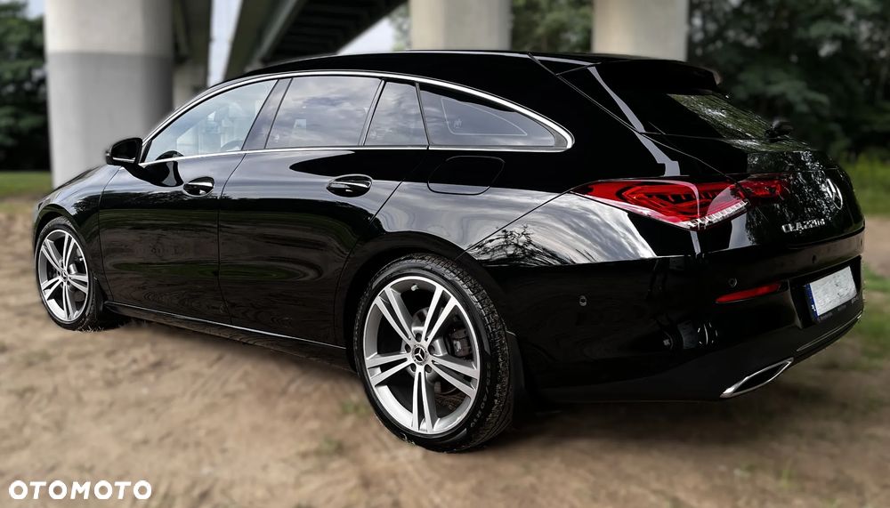 Mercedes-Benz CLA 220 d 8G-DCT - 4