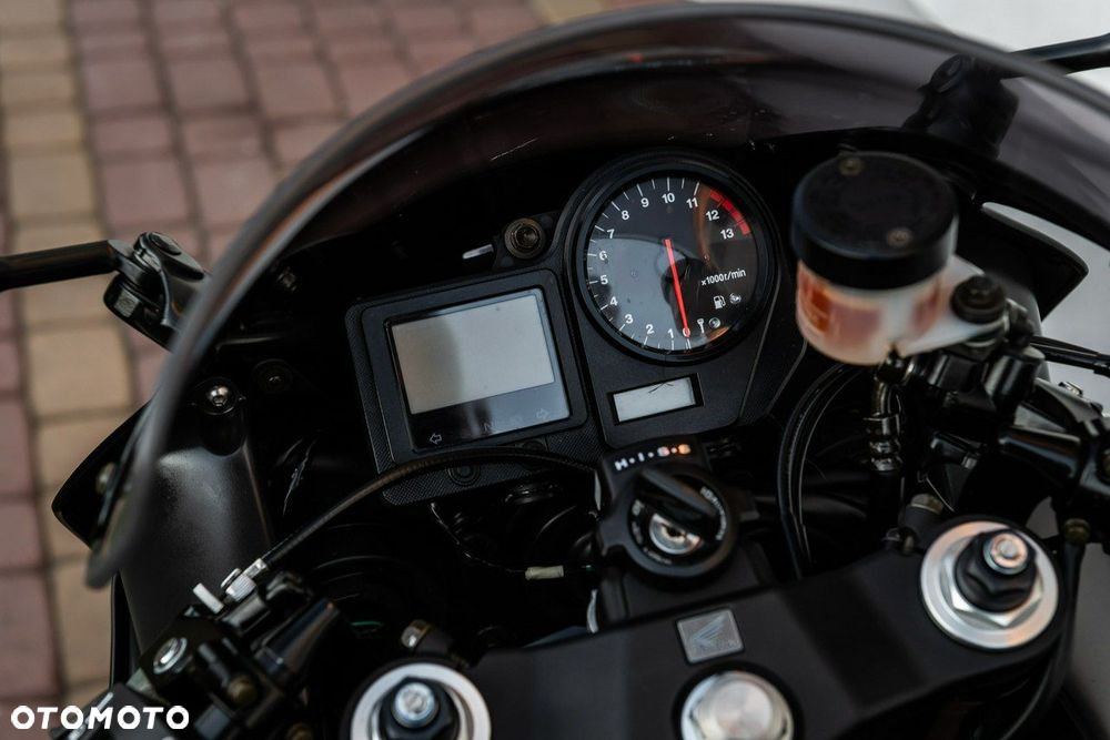 Honda CBR - 8