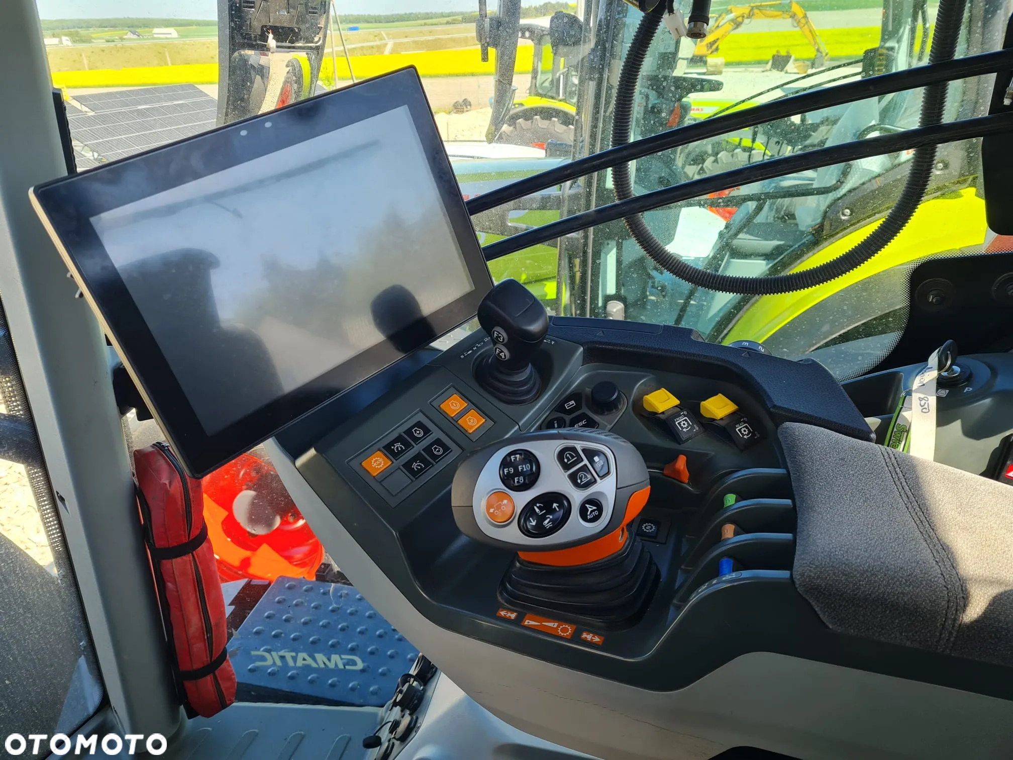 Claas Axion 830 CMATIC - 10