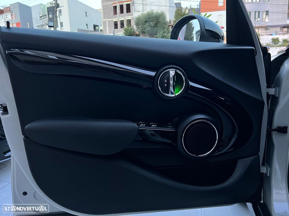 MINI 5 Portas Cooper D - 23