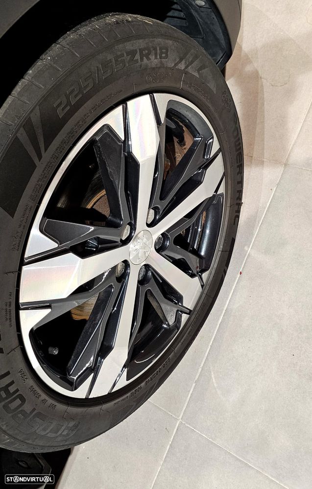 Peugeot 3008 BlueHDi 130 Stop & Start EAT8 Allure Pack - 26