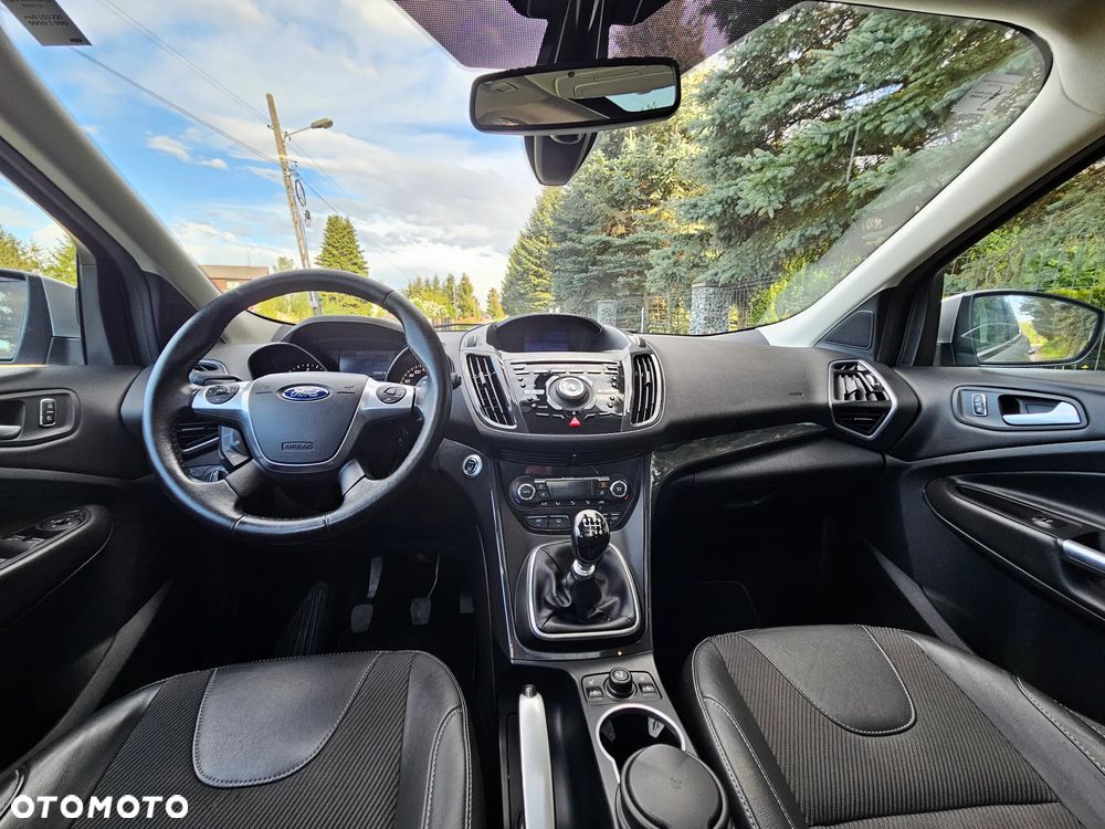 Ford Kuga 2.0 TDCi 4x4 Titanium - 17