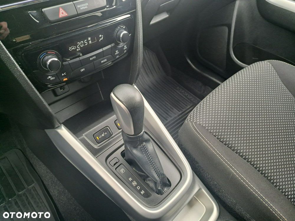 Suzuki Vitara 1.6 Comfort 2WD - 27