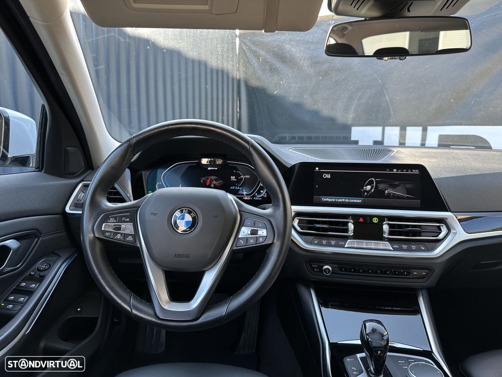 BMW 330 e Aut. Sport Line - 12