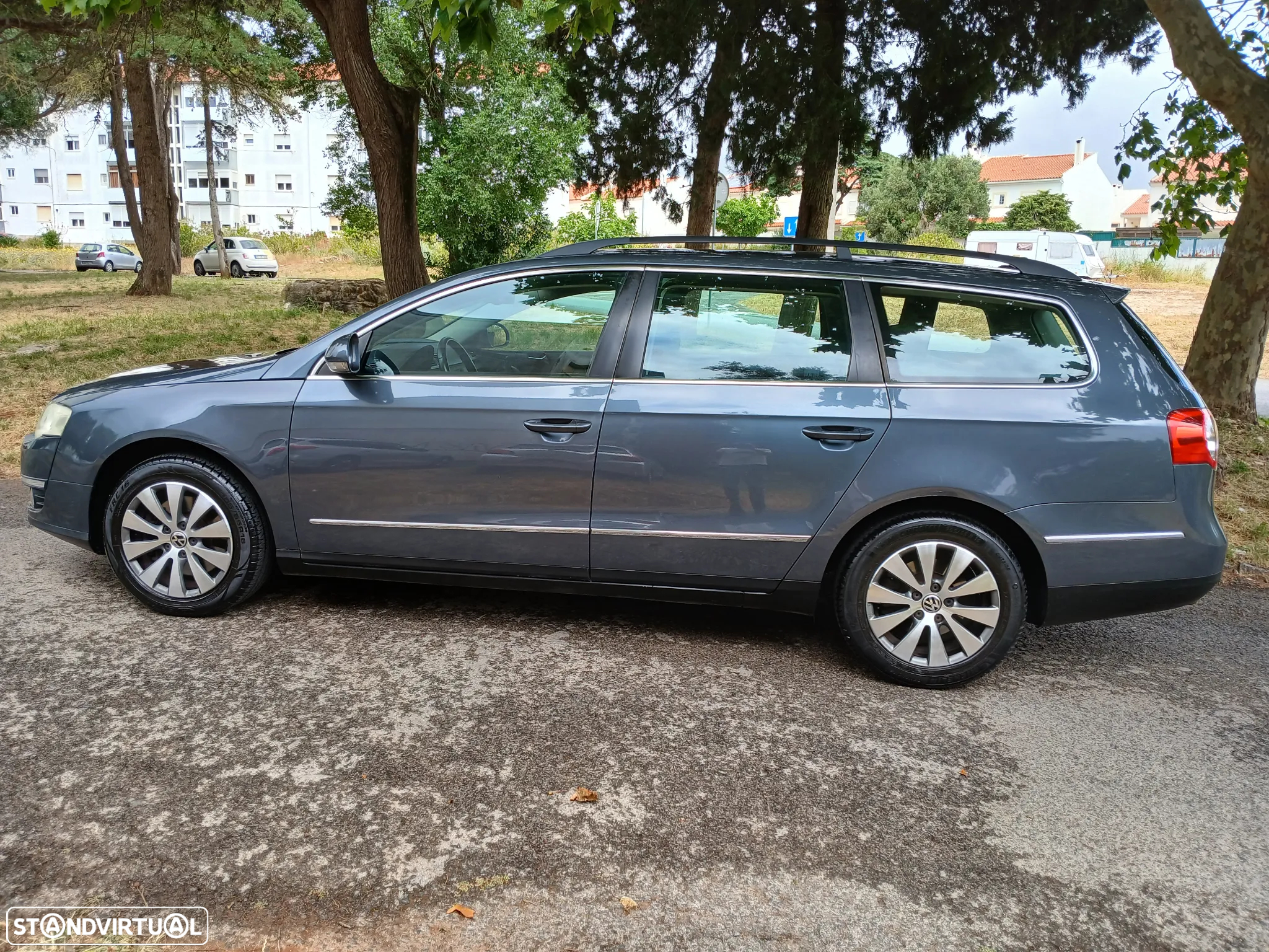 VW Passat Variant 1.6 TDI Confortline BlueMotion - 3