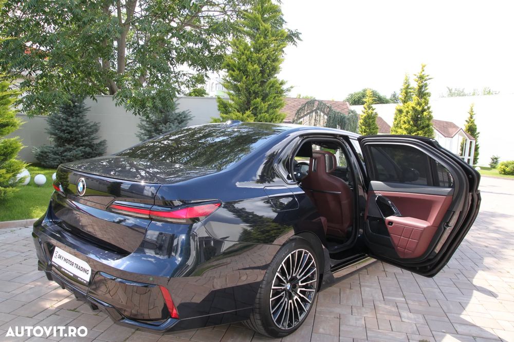 BMW Seria 7 - 25