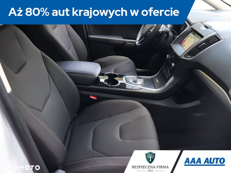 Ford S-Max - 10