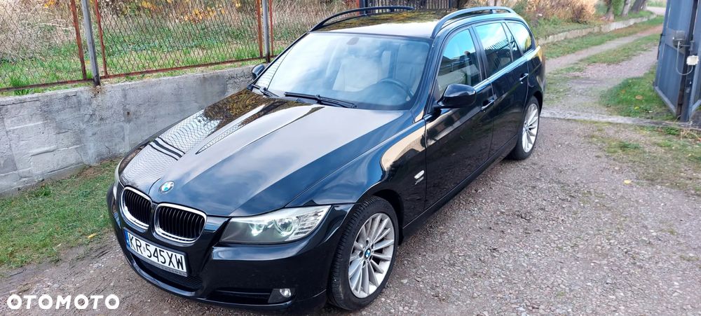 BMW Seria 3 320d xDrive DPF - 1
