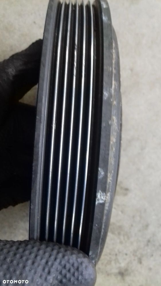 koło pasowe wału korbowego 057105251D A6 C6 2.7 TDI - 4