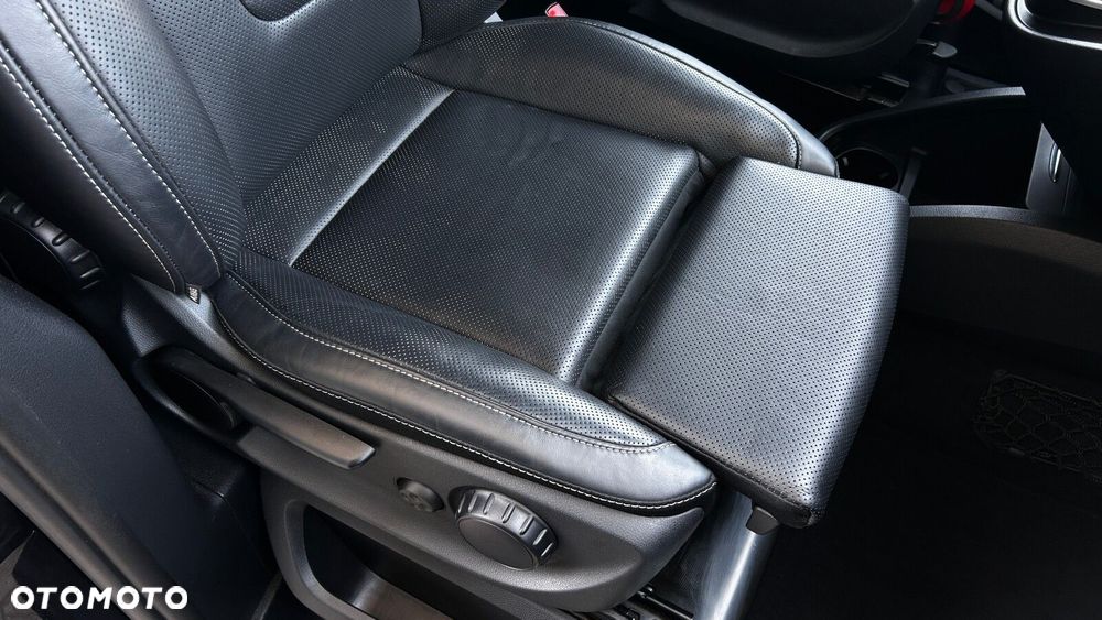Mercedes-Benz Klasa V 300 d Avantgarde 9G-Tronic (ekstra d³) - 24