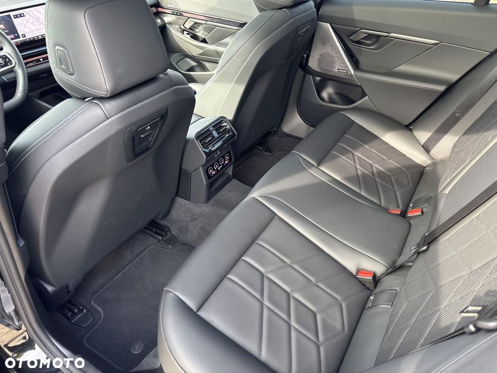 BMW Seria 5 520d xDrive mHEV M Sport Edition - 14