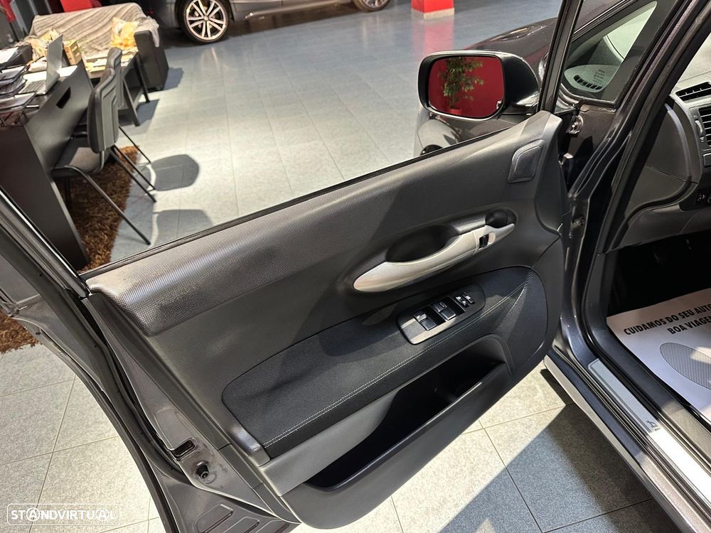 Toyota Auris 1.4 VVT-i AC+VSC - 15