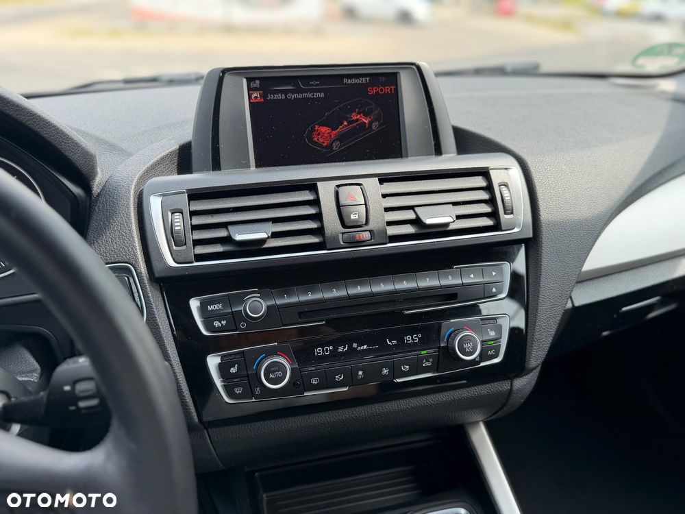 BMW Seria 1 116i Edition Metropolitan - 6