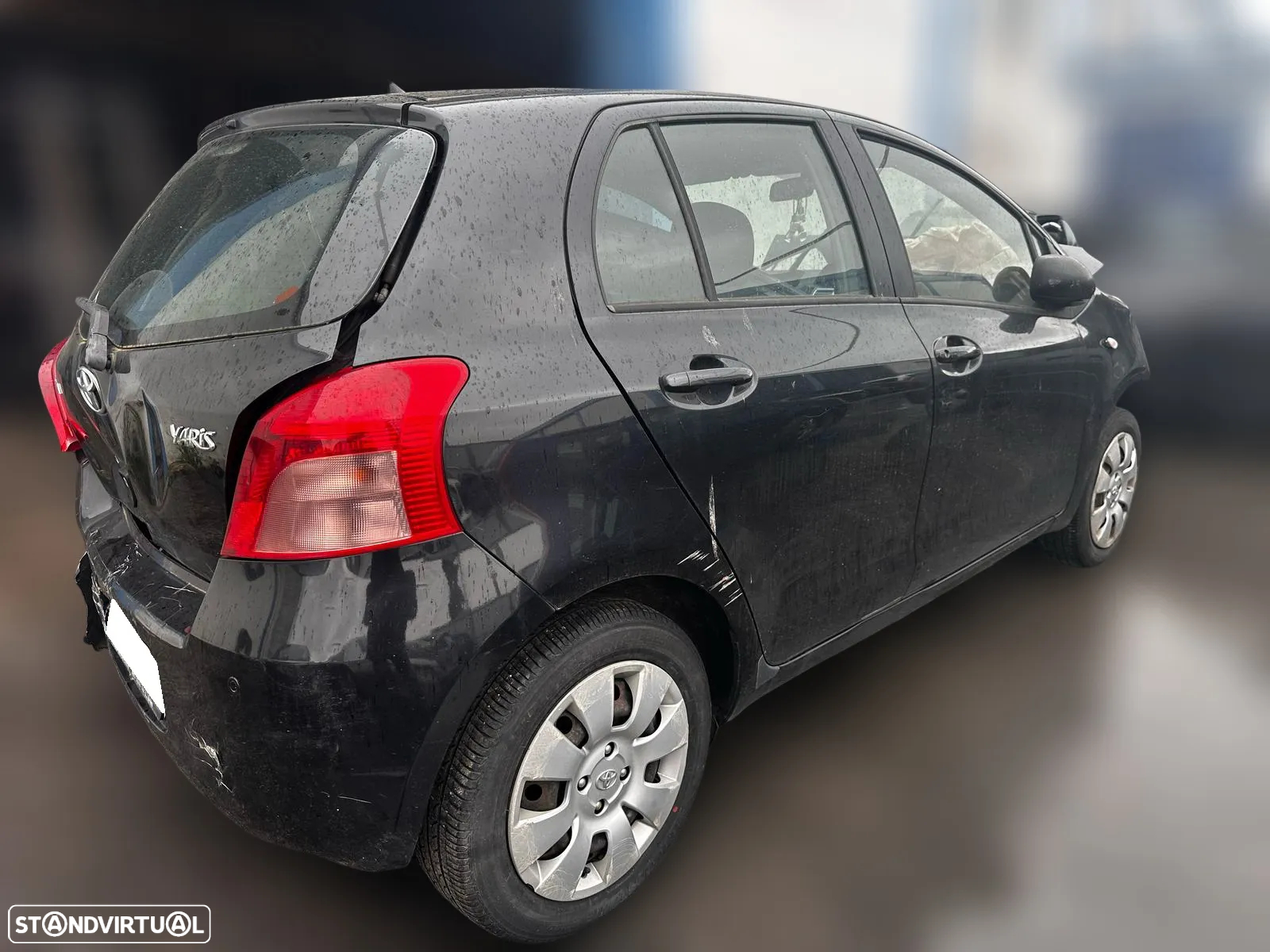 Toyota Yaris II 1.0 VVT-i de 2005 para peças - 4