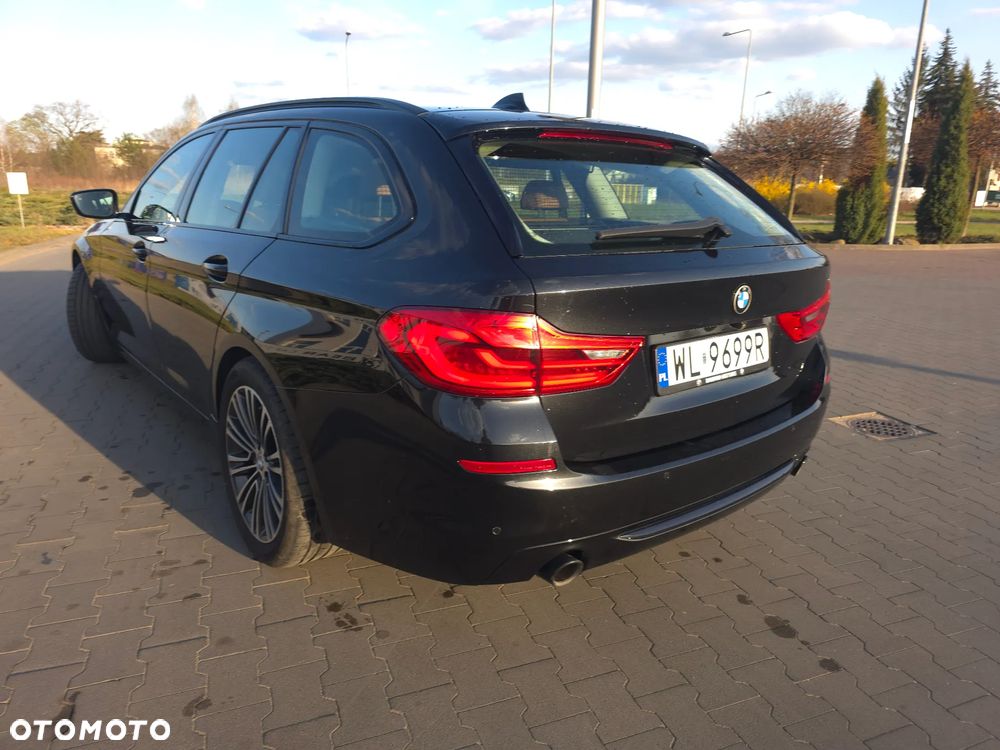 BMW Seria 5 520d xDrive Sport Line sport - 19