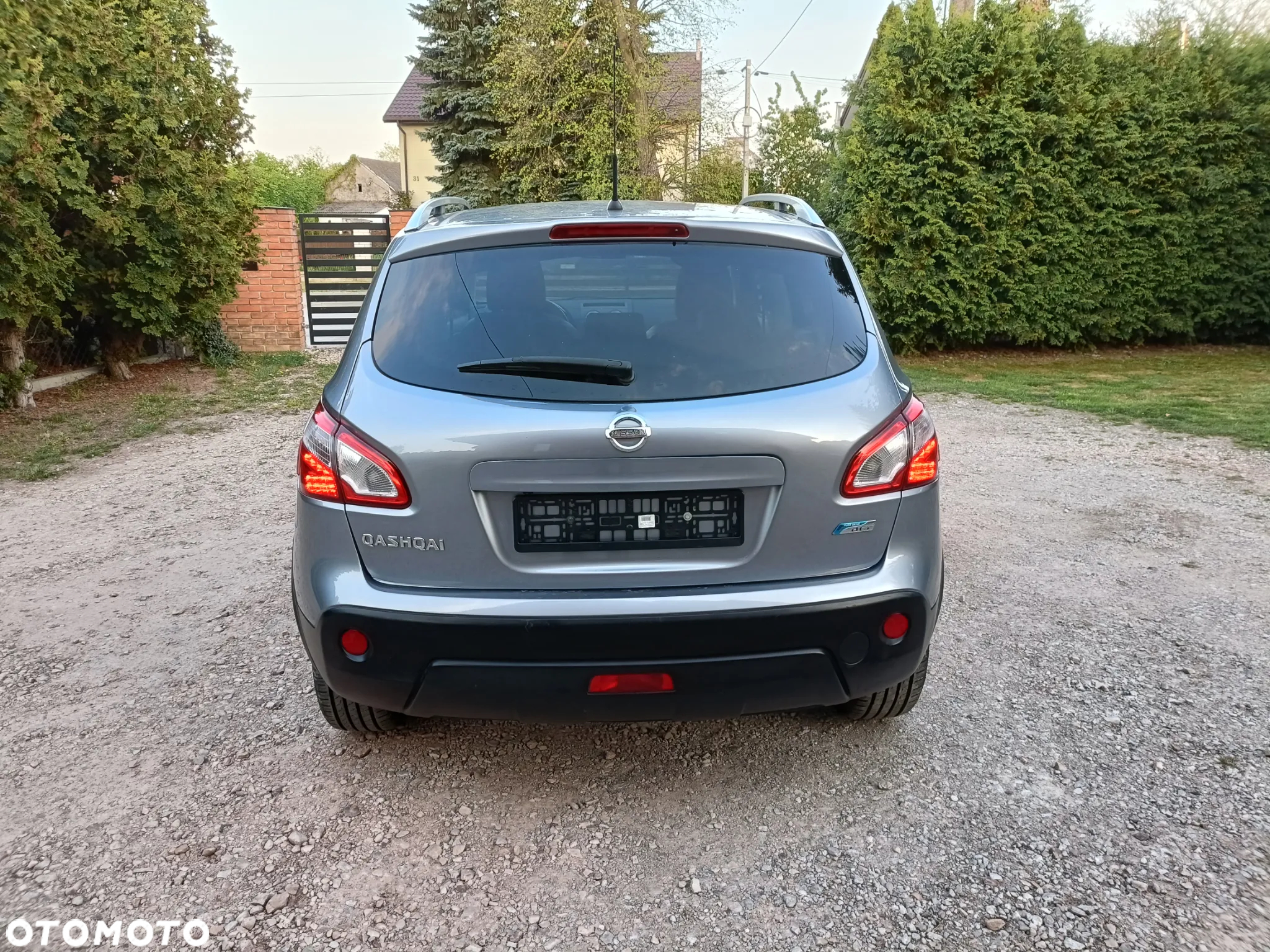 Nissan Qashqai 2.0 dCi DPF 4x4 360 - 5