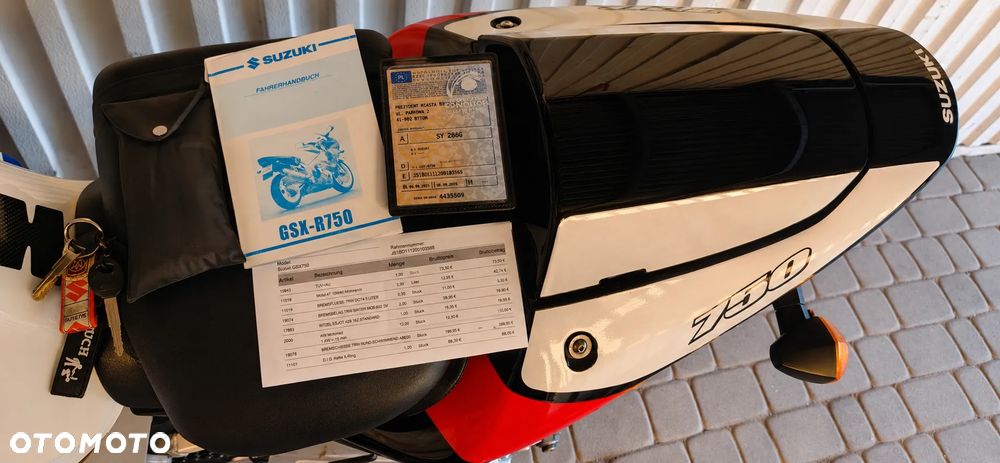 Suzuki GSX-R - 7