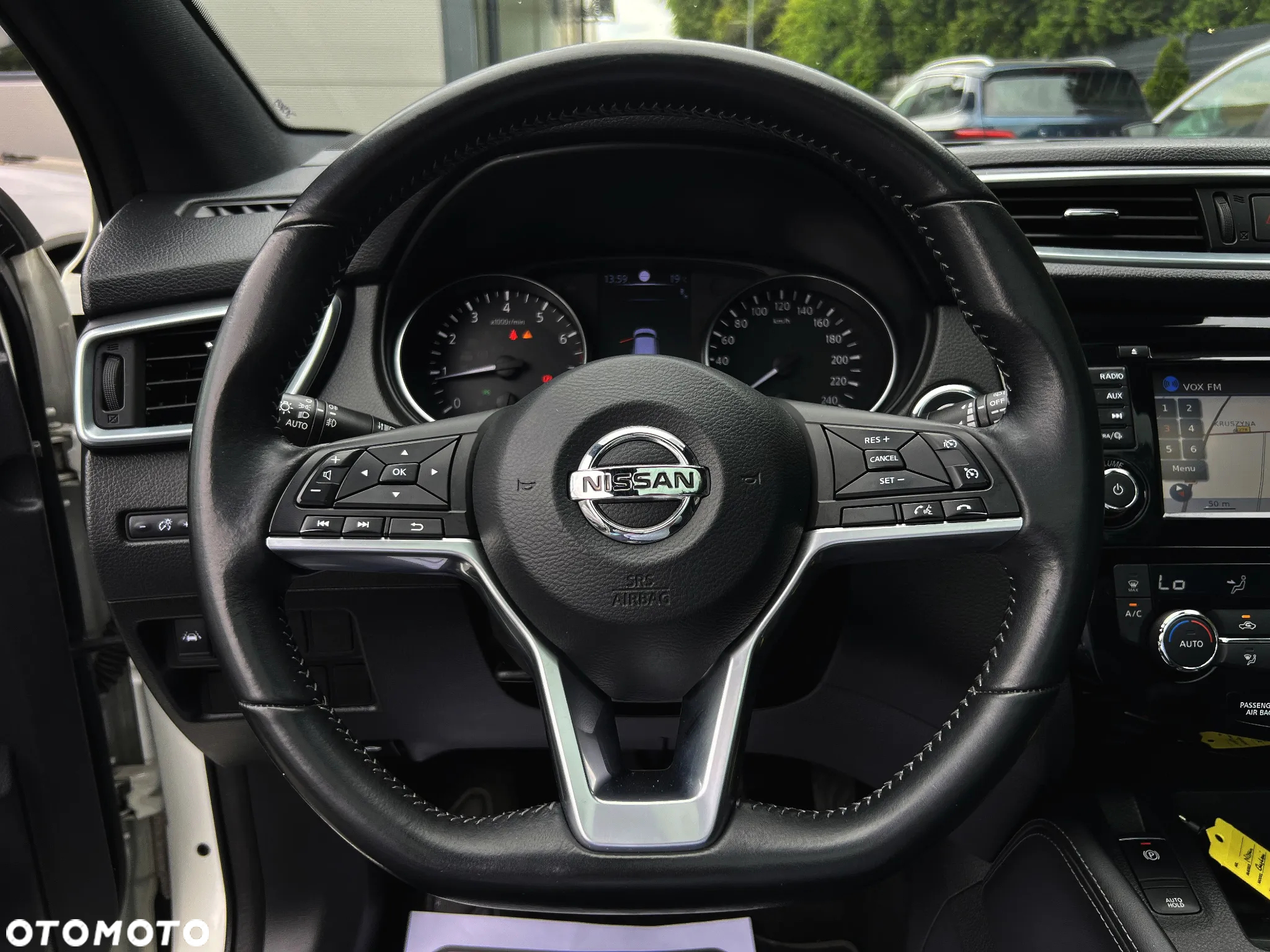 Nissan Qashqai 1.2 DIG-T Tekna+ - 26
