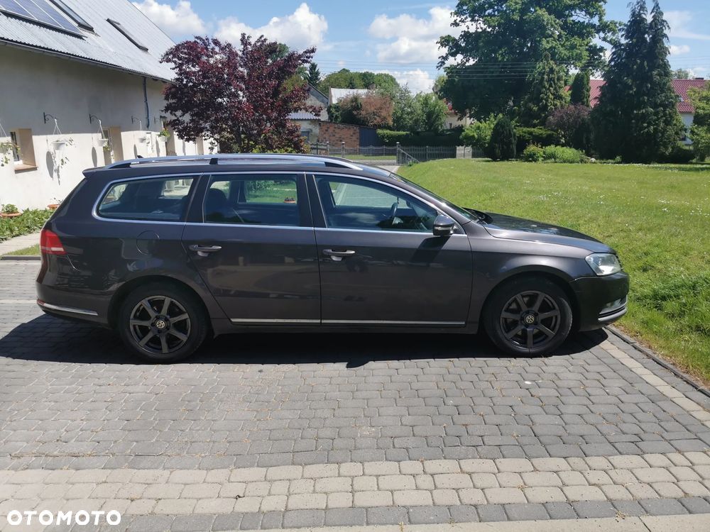 Volkswagen Passat 2.0 TDI Comfortline - 4