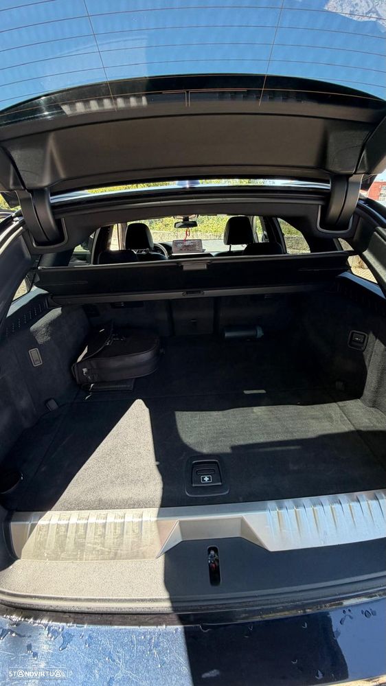 BMW 530 e Pack Desportivo M - 21