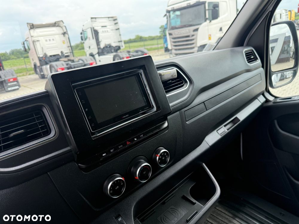 Renault MASTER 125 / BLASZAK / L2H2 / BAGAŻNIK DACHOWY / SPROWADZONY / STAN BDB / / / - 28